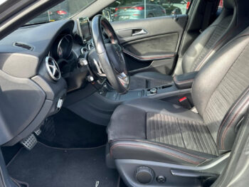 56511348-mercedes-benz-gla-2015