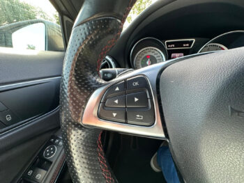 56511348-mercedes-benz-gla-2015