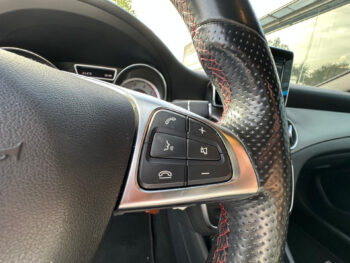 56511348-mercedes-benz-gla-2015