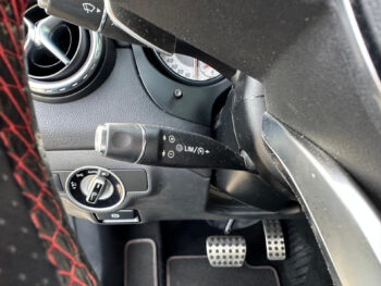 56511348-mercedes-benz-gla-2015