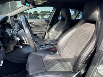56511348-mercedes-benz-gla-2015