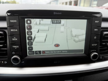 56573595-kia-stonic-2019