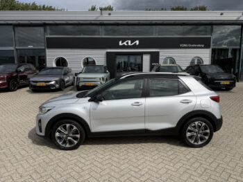 56573595-kia-stonic-2019