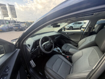 56624921-kia-niro-2026
