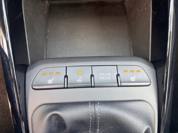 56624938-kia-stonic-2025