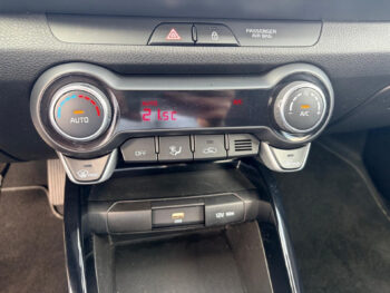 56624938-kia-stonic-2025