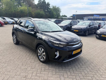 56624938-kia-stonic-2025