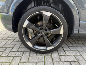 56687412-audi-q2-2017