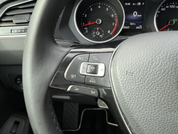 56833808-volkswagen-tiguan-2017