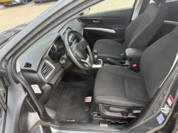 56859344-suzuki-s-cross-2021