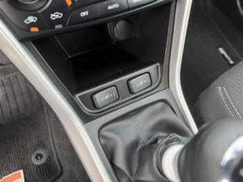 56859344-suzuki-s-cross-2021