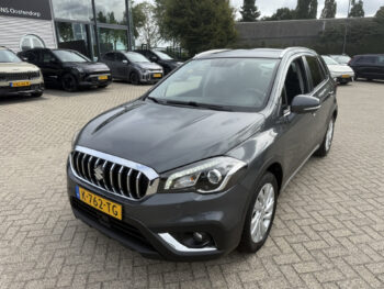 56859344-suzuki-s-cross-2021