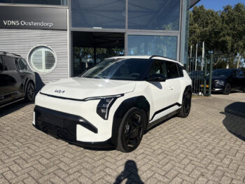 56953912-kia-ev3-2026