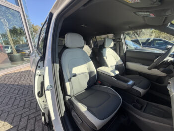 56953912-kia-ev3-2026