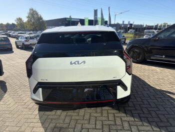 56953912-kia-ev3-2026