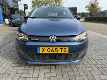 56975621-volkswagen-polo-2016