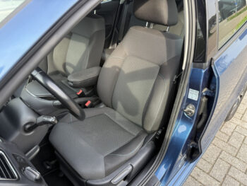 56975621-volkswagen-polo-2016