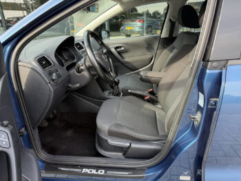 56975621-volkswagen-polo-2016