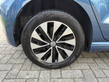 56975621-volkswagen-polo-2016