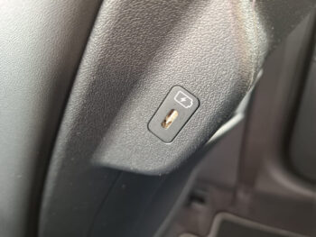57033925-kia-niro-1-6-hev-dynamicline-2022