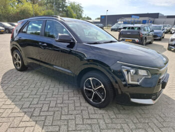 57034992-kia-niro-1-6-hev-dynamicline-navi-camera-2022