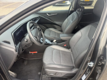 57281447-kia-niro-1-6-gdi-hev-executiveline-zeer-compleet-lage-km-stand-2023