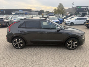 57281447-kia-niro-1-6-gdi-hev-executiveline-zeer-compleet-lage-km-stand-2023