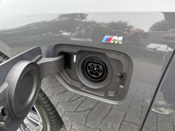 57282909-bmw-3-serie-330e-high-executive-2019