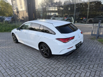 57423967-mercedes-benz-cla-klasse-shooting-brake-250-e-amg-line-2021