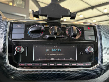 57515048-volkswagen-up-1-0-bmt-move-up-2018