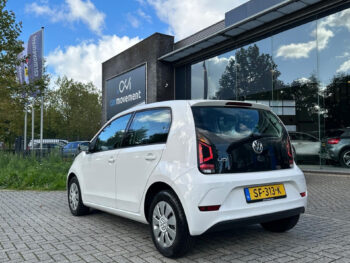 57515048-volkswagen-up-1-0-bmt-move-up-2018