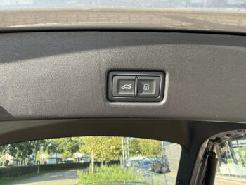 57566363-audi-q4-sportback-e-tron-40-s-edit-2023