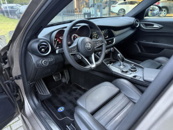 57733014-alfa-romeo-giulia-2-0t-super-2021