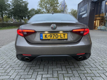 57733014-alfa-romeo-giulia-2-0t-super-2021
