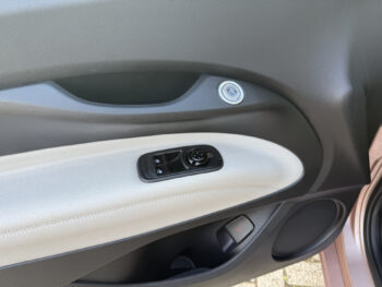 57758851-fiat-500e-la-prima-42-kwh-2022